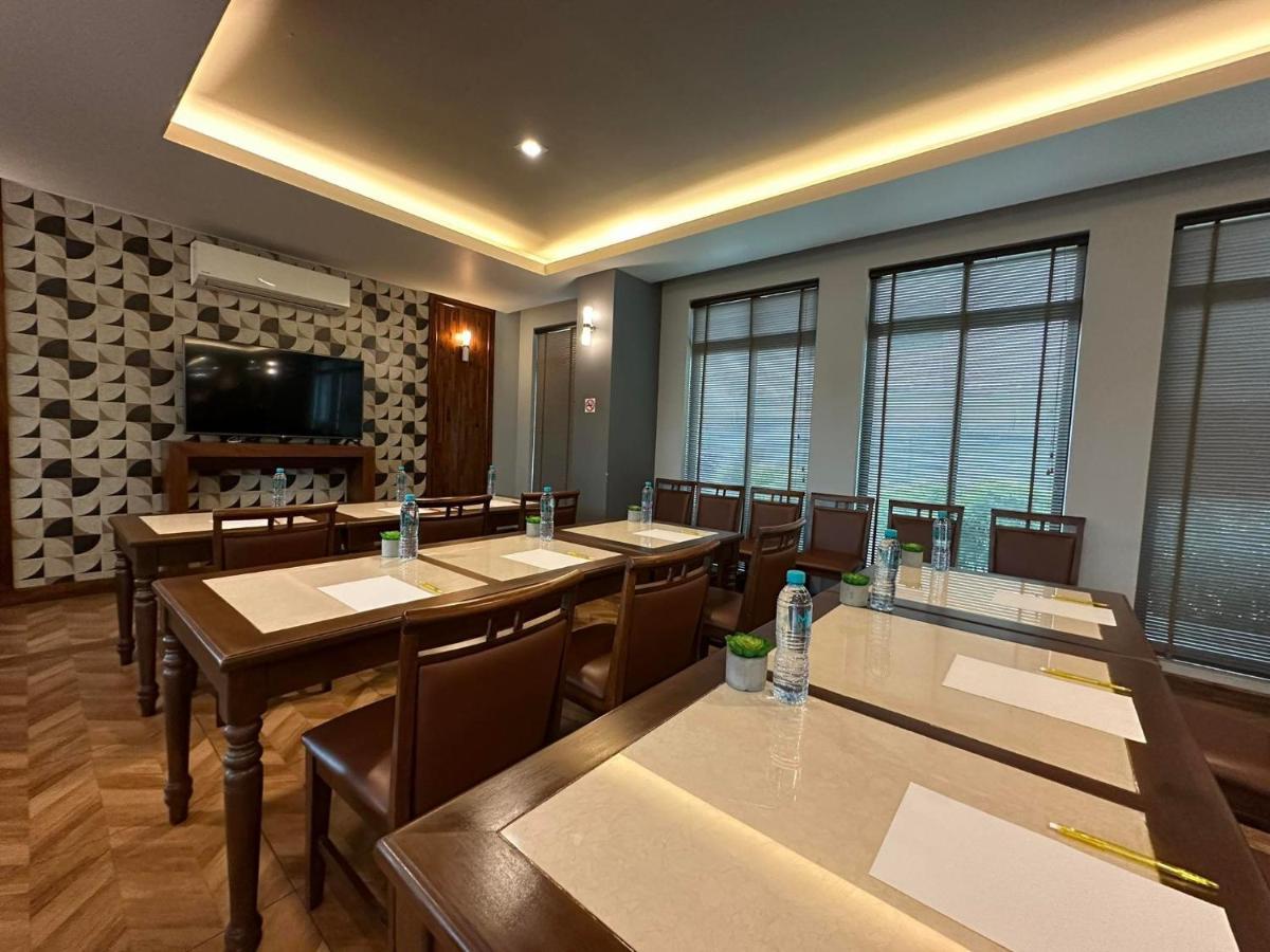 נה ג'ומטיין Mangrove Prestige Hotel מראה חיצוני תמונה
